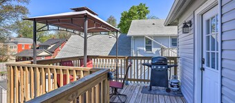 Port Clinton Getaway - Walk to Beach & Restaurants