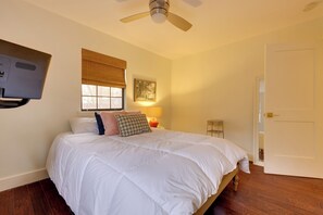 House (2 Bedrooms) | Interior - 6 Mi to Dtwn Austin: Home w/ Screened Porch & Yard (Austin)