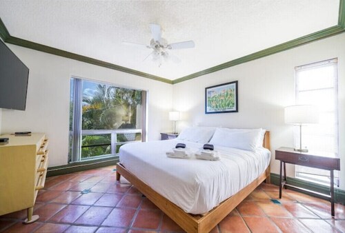 2Bed/2Bath Villa by Golf Course