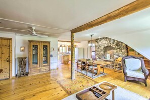 House (2 Bedrooms) | Interior