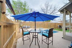 House (2 Bedrooms) | Interior - Fredericksburg Home w/ Pool ~ 1 Mi to Main Street! (Fredericksburg)