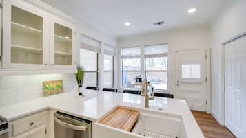 Rumah (2 Bedrooms) | Interior