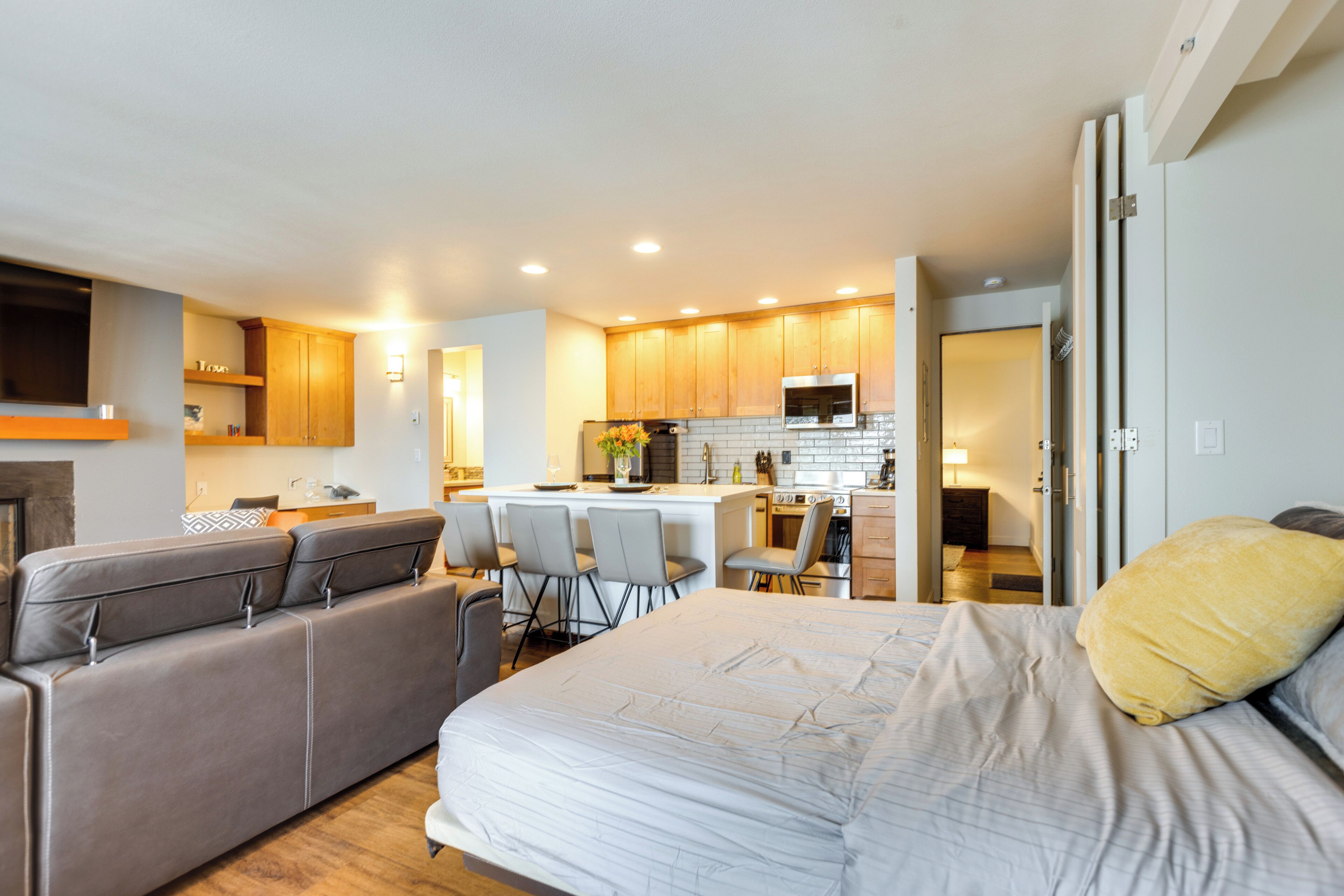 Apartment (1 Bedroom) | Interior