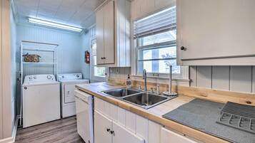 Casa (2 Bedrooms) | Interior