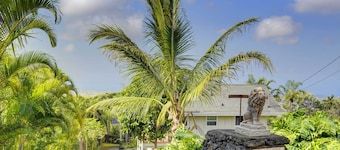 Charming Kailua-kona Apartment Near Hiking & Golf!