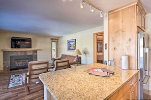 Apartment (1 Bedroom) | Interior - Ski-in Breck Condo: Walk to Shops & Restaurants! (Breckenridge)
