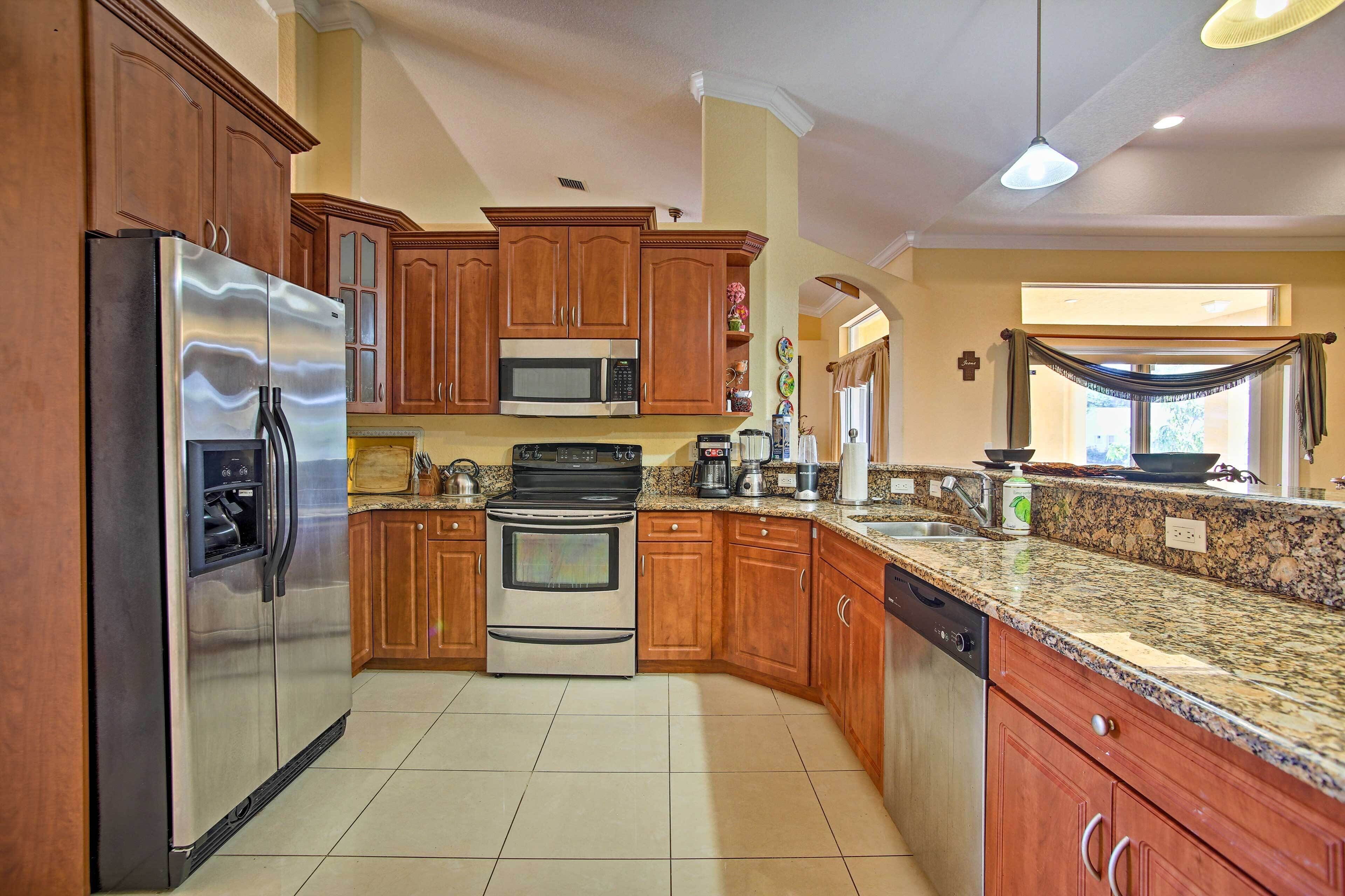 House (4 Bedrooms) | Interior