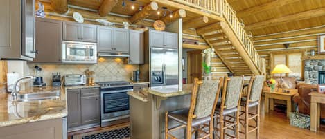 House (4 Bedrooms) | Interior