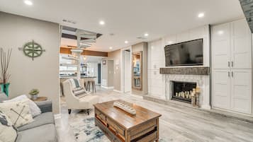 House (2 Bedrooms) | Front of property