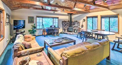 Near Fishing & Hiking: Pioneer Cabin w/ Decks