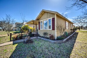 Interior - Charming Home Near Downtown Fredericksburg! (Fredericksburg)