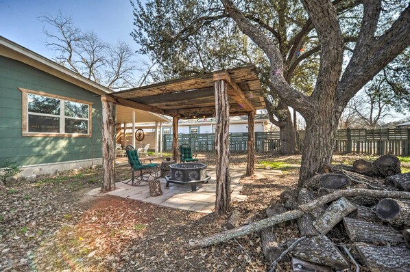 House (2 Bedrooms) | Interior - 'the Blue Tub' in Downtown Fredericksburg! (Fredericksburg)