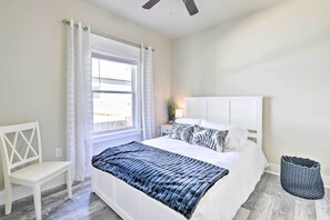 House (3 Bedrooms) | Interior - Modern Santa Rosa Beach Retreat w/ Yard & Patio! (Santa Rosa Beach)