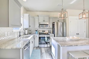 House (3 Bedrooms) | Interior - Modern Santa Rosa Beach Retreat w/ Yard & Patio! (Santa Rosa Beach)