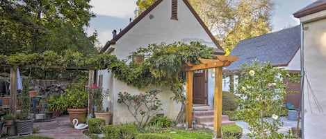 Cottage (1 Bedroom) | Front of property
