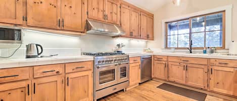 House (2 Bedrooms) | Interior