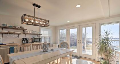 Kayaks, Deck & Pond Access: Rhode Island Retreat!