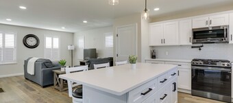 Renovated Family Home on Providence River!