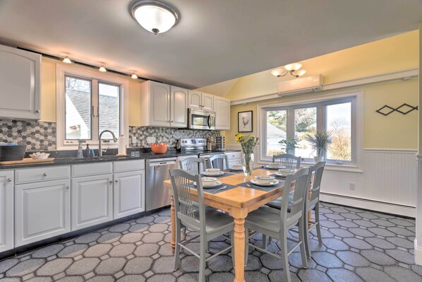 House (4 Bedrooms) | Interior