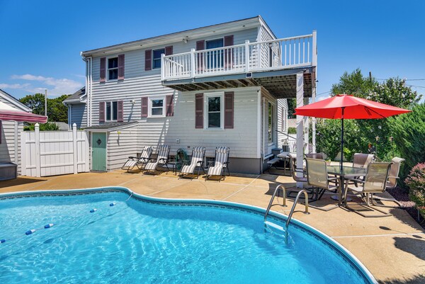 3 Mi To Dtwn & Beach! Bristol Home W/ Patio - Rhode Island