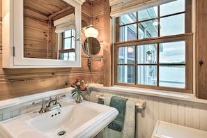 Cottage (2 Bedrooms) | Interior