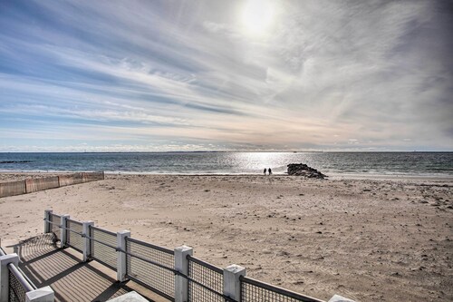 Rhode Island Oceanview Retreat: Walk to Shore!