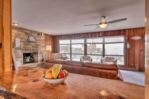 House (3 Bedrooms) | Interior - Rhode Island Oceanview Retreat: Walk to Shore! (Narragansett)