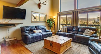 Private Deck & Hot Tub: Silverthorne Home!