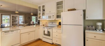 Boutique Home in Door County w/ Eagle Harbor Views