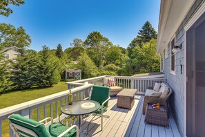 House (3 Bedrooms) | Interior - Bright Narragansett Beach Escape w/ Deck & Yard! (Narragansett)