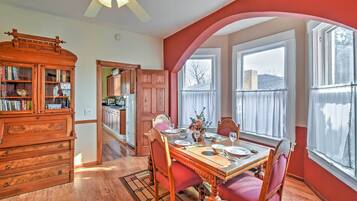 Nhà (2 Bedrooms) | Nội thất