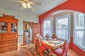 House (2 Bedrooms) | Interior - Central Colorado Springs Home w/ Alluring Backyard (Colorado Springs)