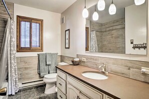 House (4 Bedrooms) | Interior - 'peaceful Pines' Estes Park Home: Longs Peak View (Estes Park)