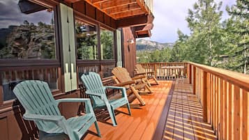 House (4 Bedrooms) | Front of property