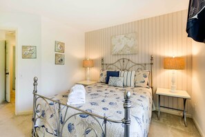 Apartment (2 Bedrooms) | 2 bedrooms, iron/ironing board, bed sheets - Hilton Head Resort Condo w/ Pool Access! (Hilton Head Island)