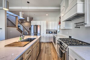 House (3 Bedrooms) | Interior - Spacious Portland Home: Walk Downtown! (Portland)