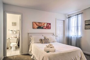 3 bedrooms, laptop workspace, iron/ironing board, free cots/infant beds