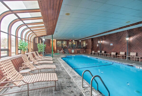 Apartment (2 Bedrooms) | Interior - Lincoln Resort Condo w/ Pool Access - Near Hiking! (Lincoln)