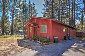 House (3 Bedrooms) | Interior - Quaint Pet-friendly Cabin in South Lake Tahoe! (South Lake Tahoe)