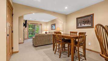 Apartment (3 Bedrooms) | Interior