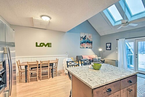 Near Newfound Lake: Plymouth Condo w/ Fireplace!