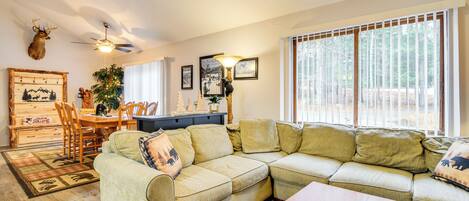 Apartment (2 Bedrooms) | Front of property