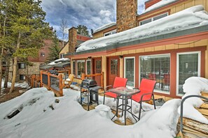 Apartment (3 Bedrooms) | Outdoor dining - Walk to Main St: Ski-in/out Breckenridge Condo! (Breckenridge)