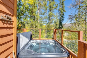 Interior - 1 Mi to Grand Lake: Family-friendly Gem w/ Hot Tub (Grand Lake)