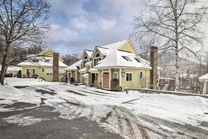 House (4 Bedrooms) | Interior - Spacious Ski-in/out Black Mountain Home w/ Deck! (Jackson)