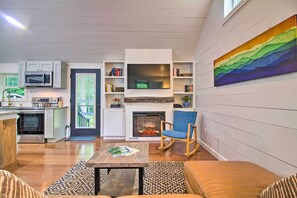 House (3 Bedrooms) | Interior - Stylish Mountain Home Near Ski, Golf + Manchester! (Bondville)