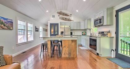 Stylish Mountain Home Near Ski, Golf + Manchester!