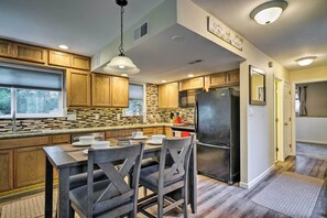 Microondas, horno, placa de cocina, lavavajillas