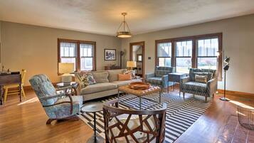 House (4 Bedrooms) | Interior