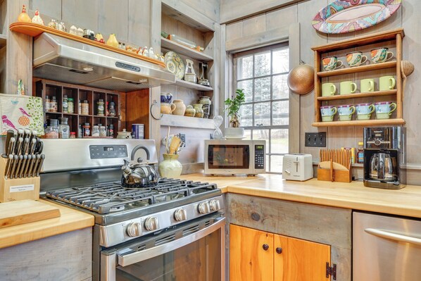 House (2 Bedrooms) | Interior